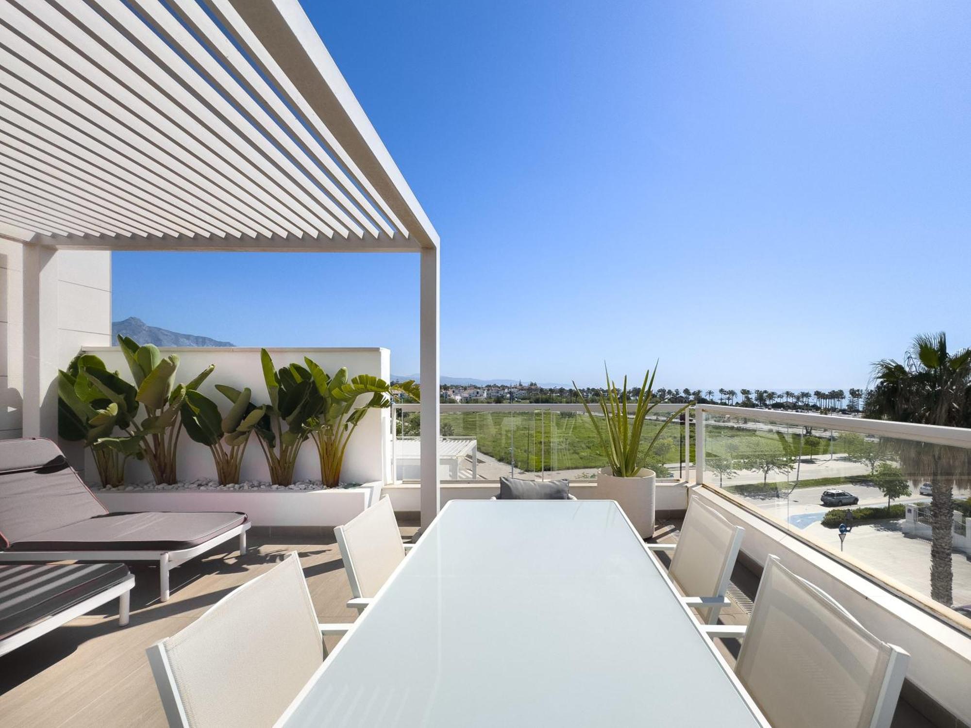 Apartment Beachfront Luxury Rooftop Penthouse Wifi Pools Grill I O Nac Paddle Marbella