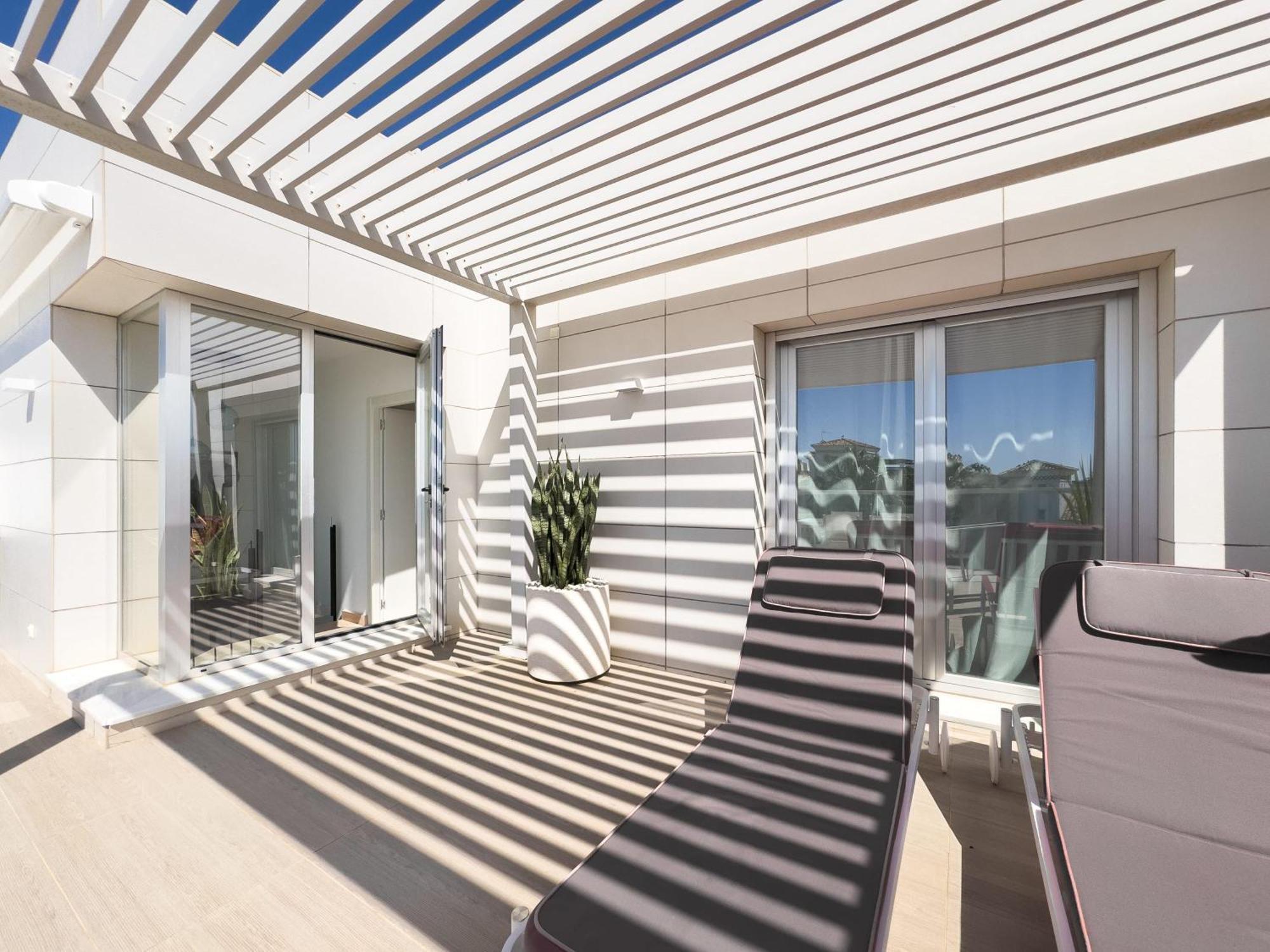 Beachfront Luxury Rooftop Penthouse Wifi Pools Grill I O Nac Paddle