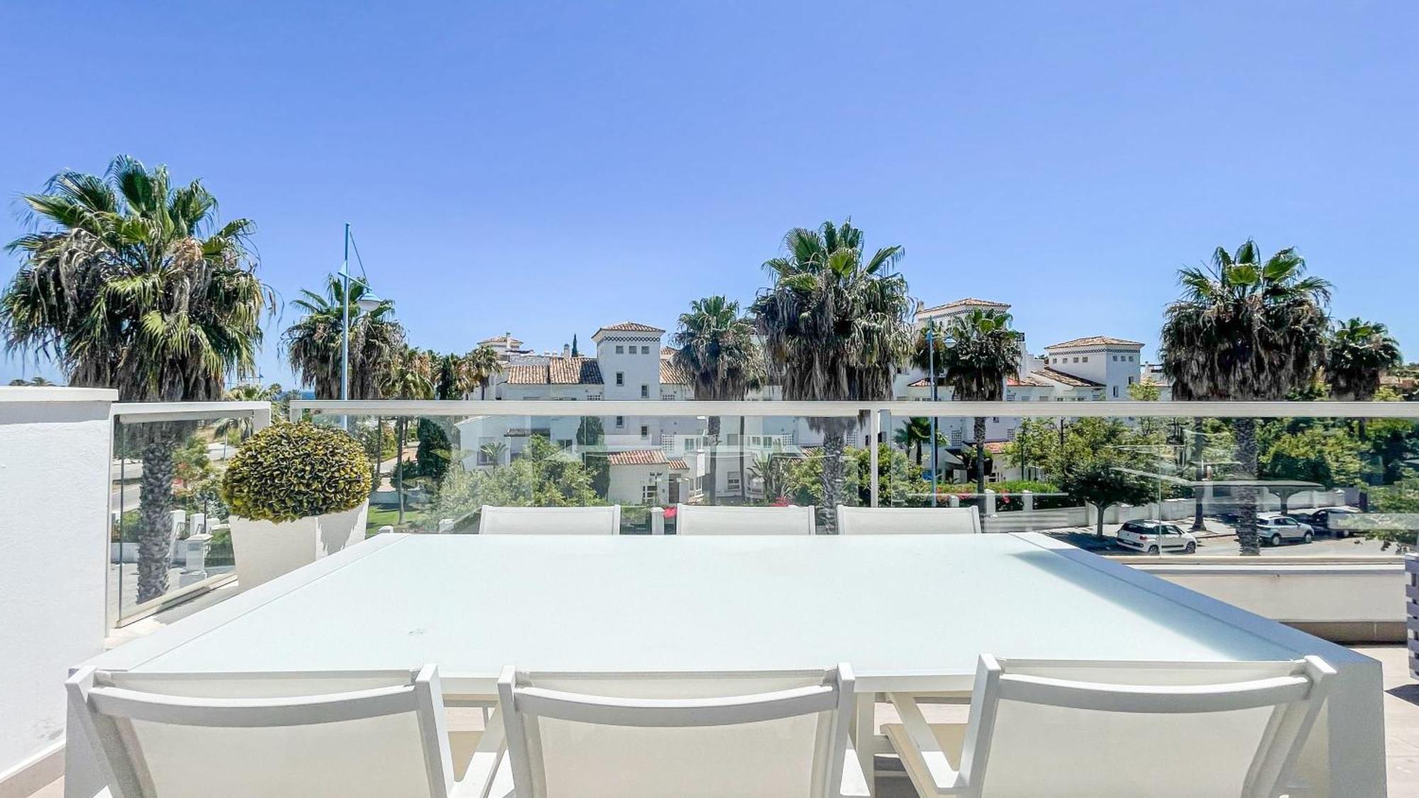 Beachfront Luxury Rooftop Penthouse Wifi Pools Grill I O Nac Paddle Apartment Marbella